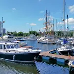 3 Bedroom In Lägenhet Oostende