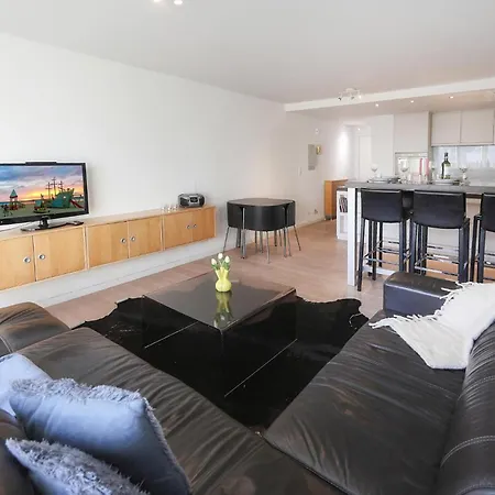 3 Bedroom In Lägenhet *