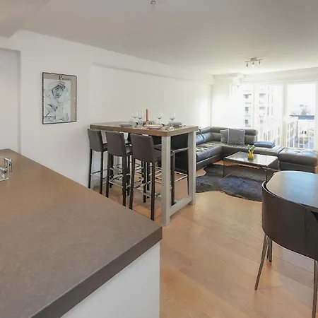 3 Bedroom In Lägenhet Oostende