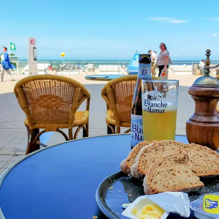 Trevlig Med 3 Sovrum I Oostende