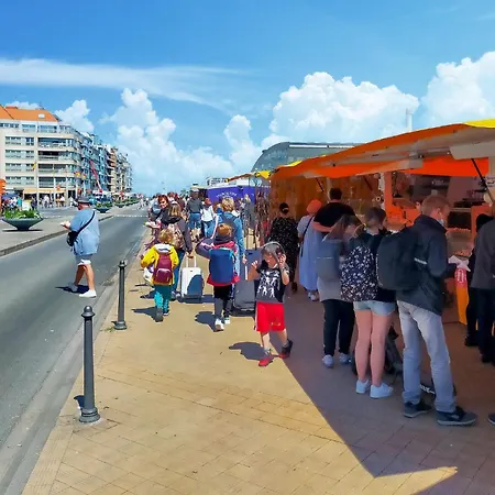 Apartment 3 Bedroom In Ostende